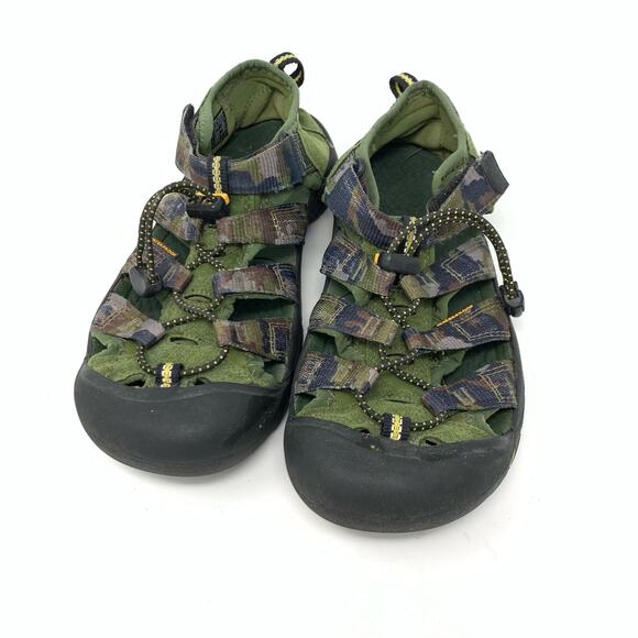 Keen Newport Camo Green Fisherman Sandals Youth Size 5 - Picture 2 of 10